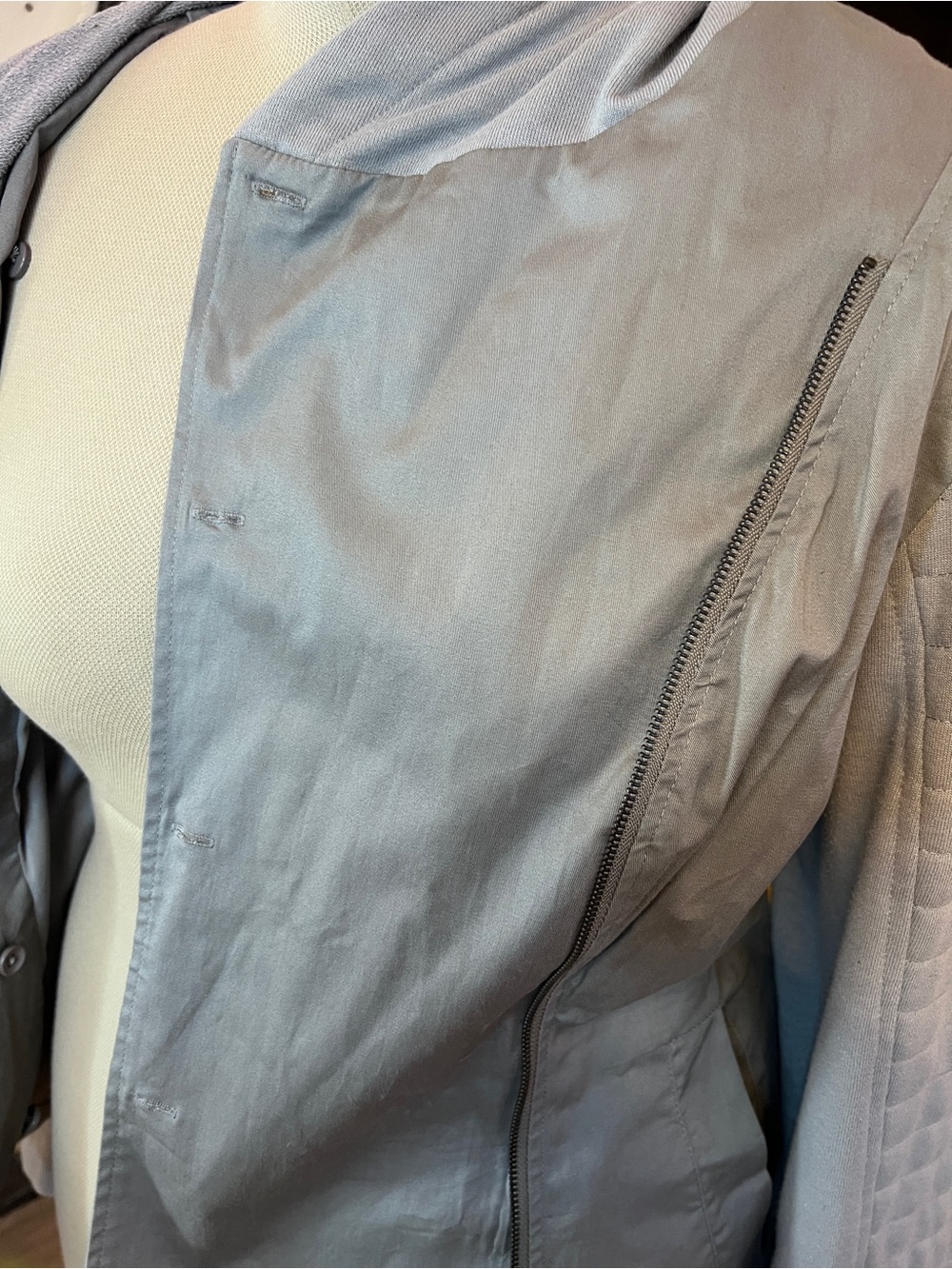 Light Gray Asymmetric Star Wars Her Universe Zip Women's Jacket - Picture 8 of 8